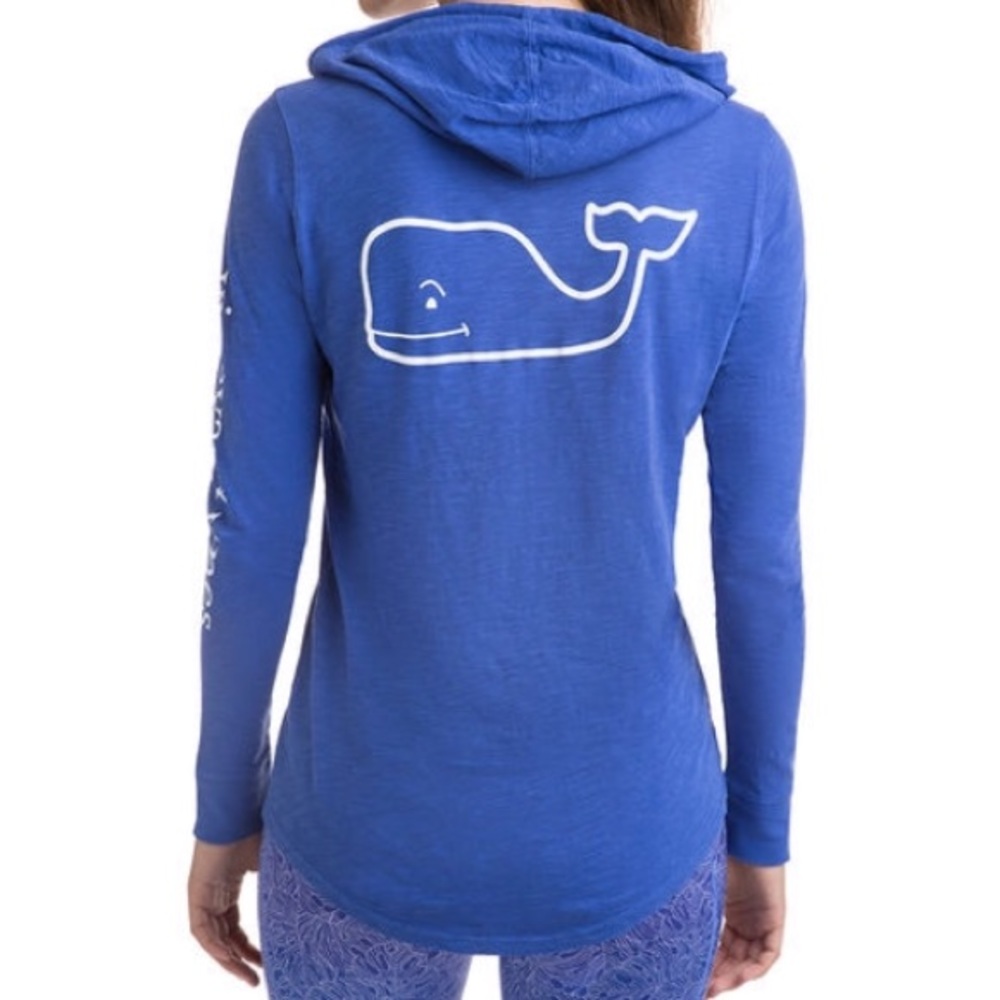 Vineyard Vines long-sleeve whale tee w/ hoodie